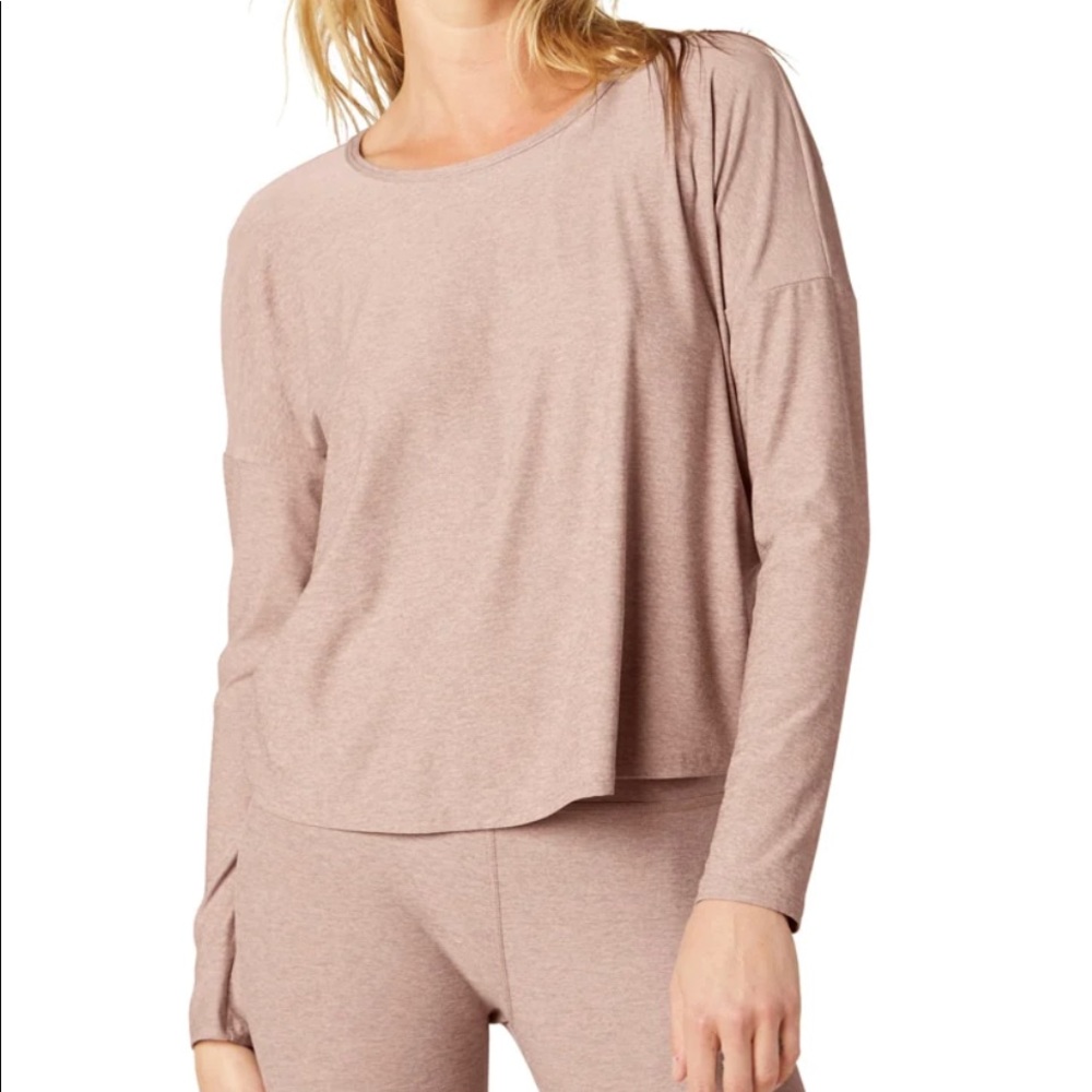 NWT - Beyond Yoga Morning Light Pullover - M (Chai)